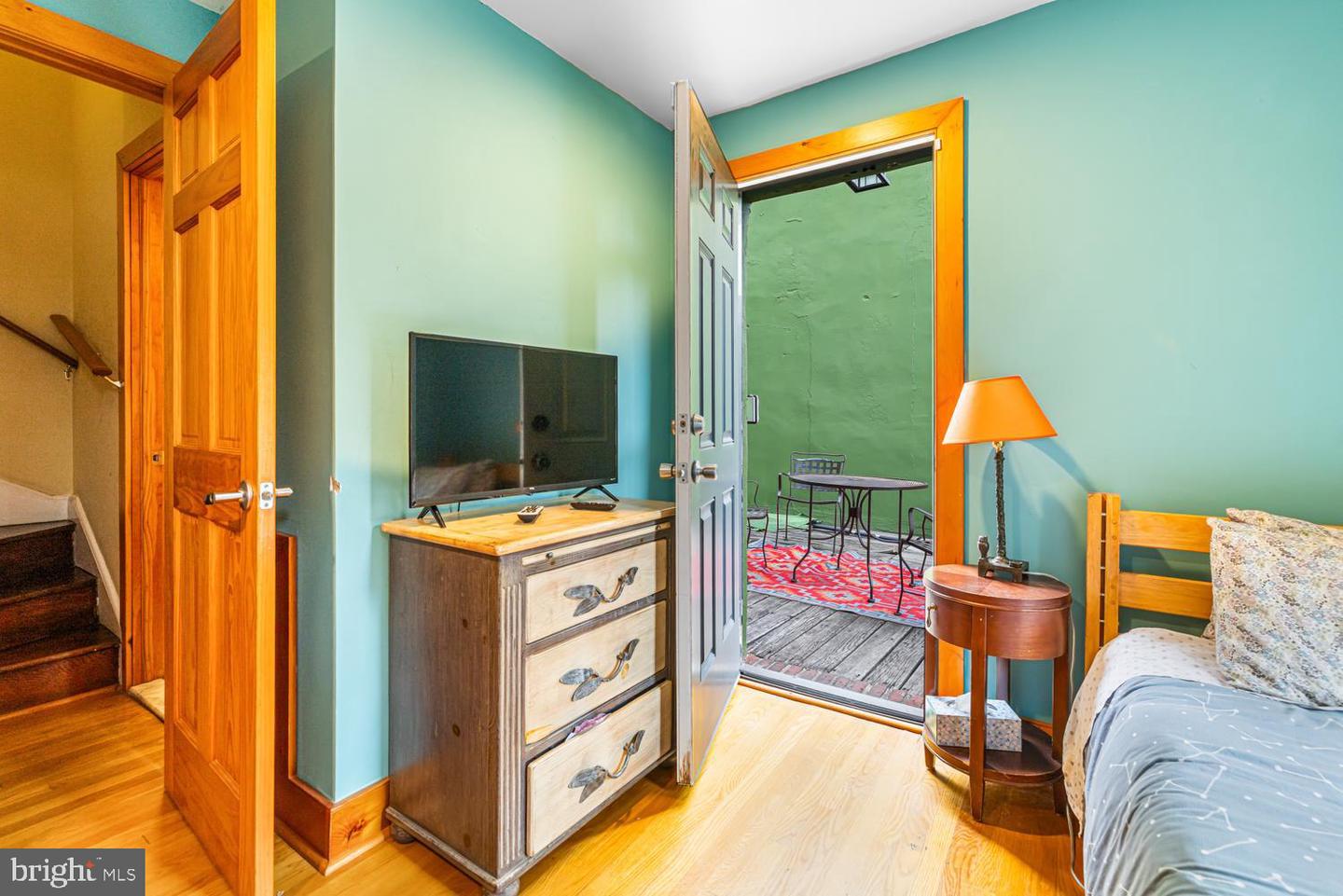 1305 Rodman St Property Photo 15