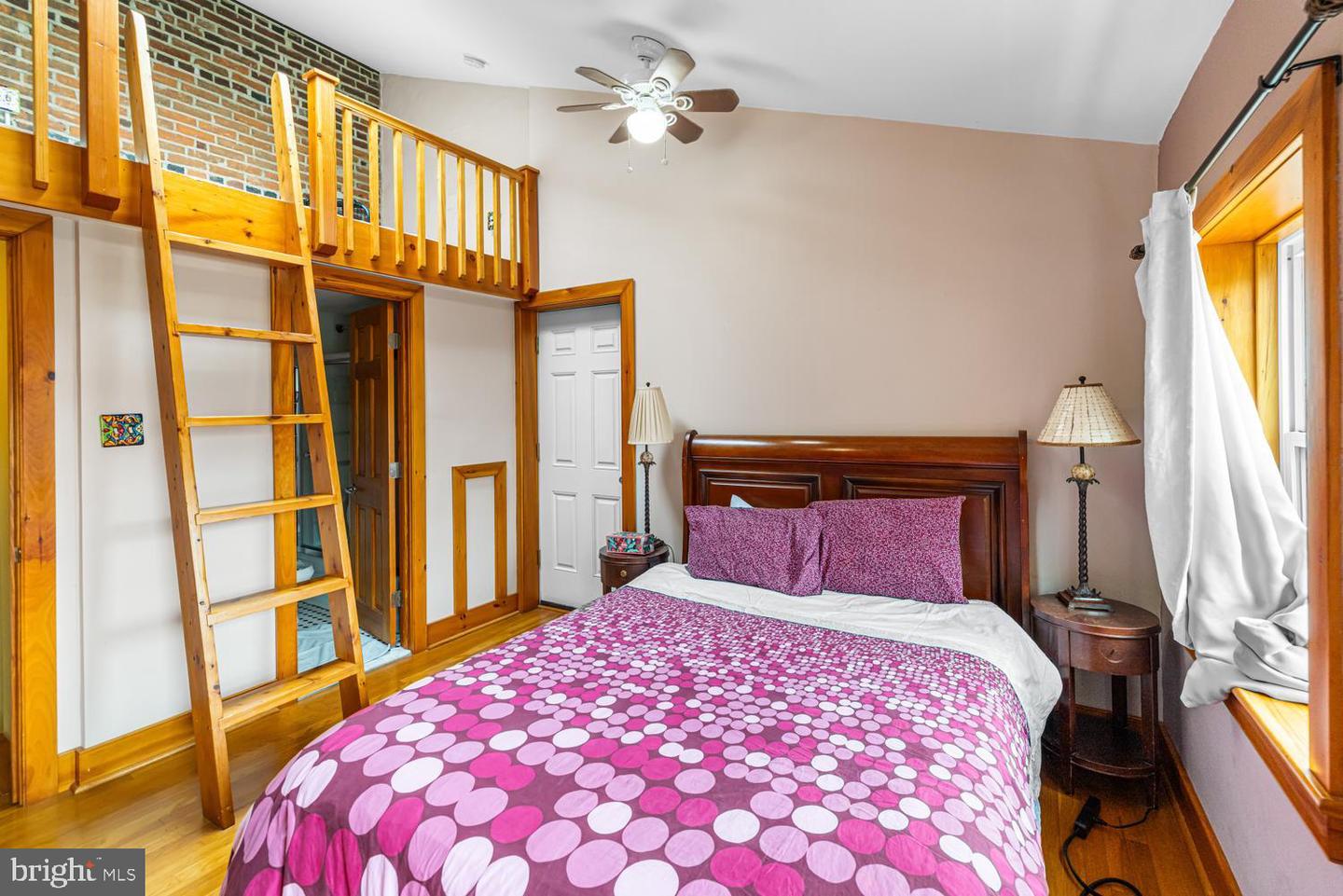 1305 Rodman St Property Photo 18