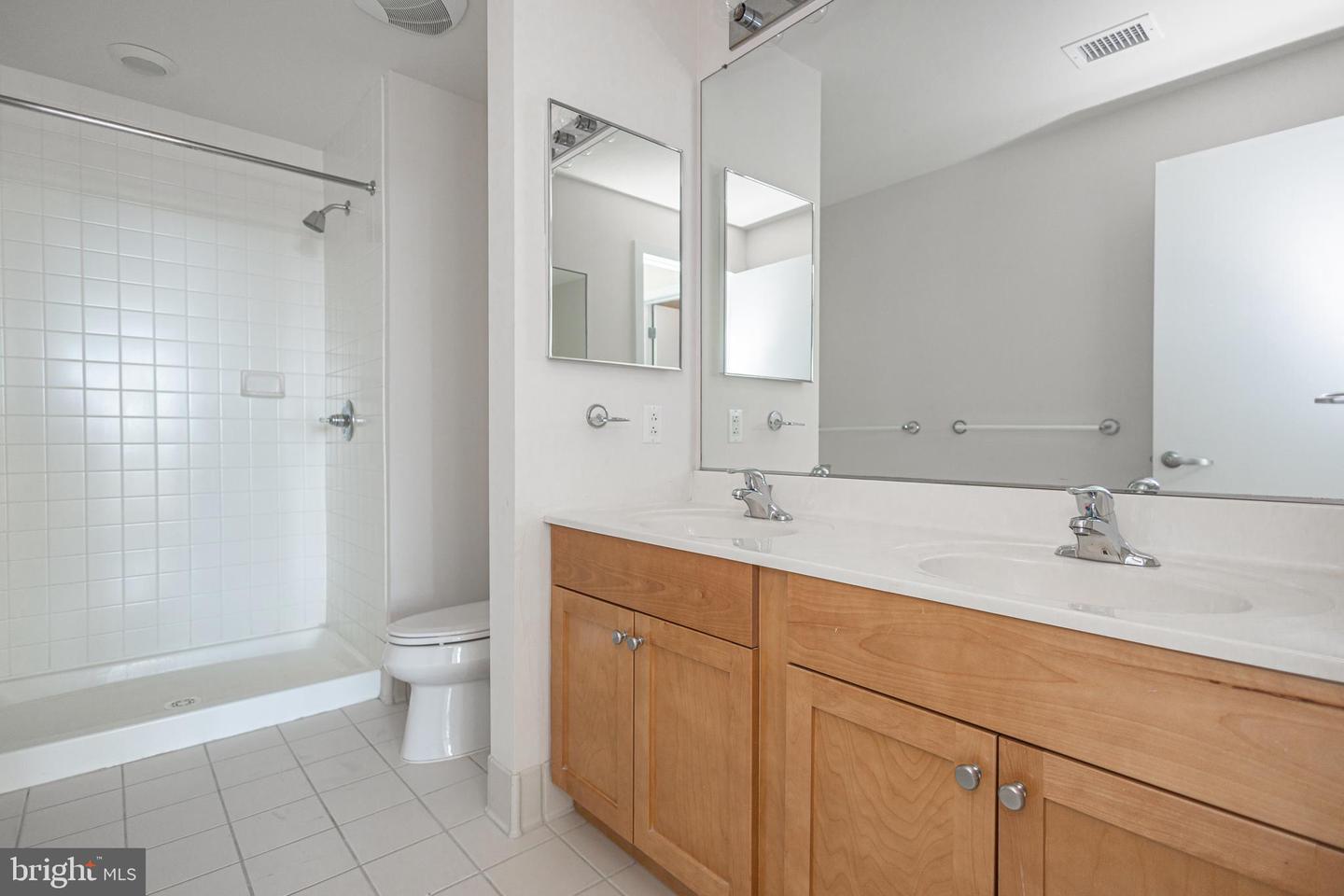 717 S Chris Columbus Blvd #1509 Property Photo 20