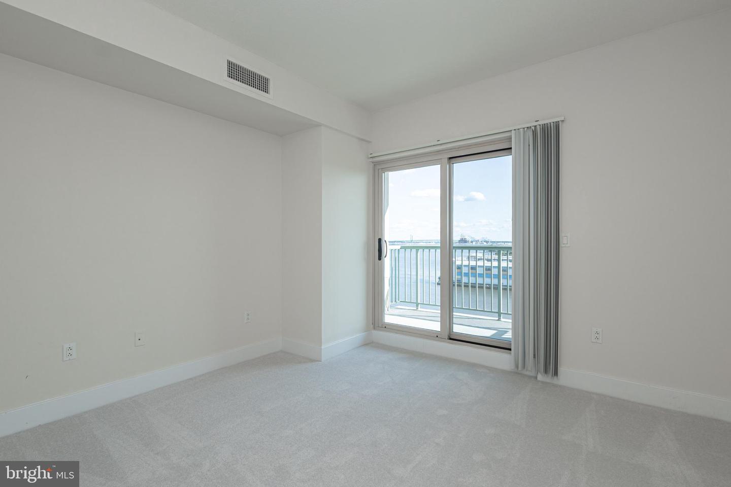 717 S Chris Columbus Blvd #1509 Property Photo 22