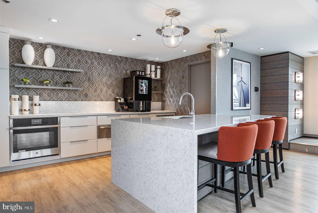 717 S Chris Columbus Blvd #1509 Property Photo 39