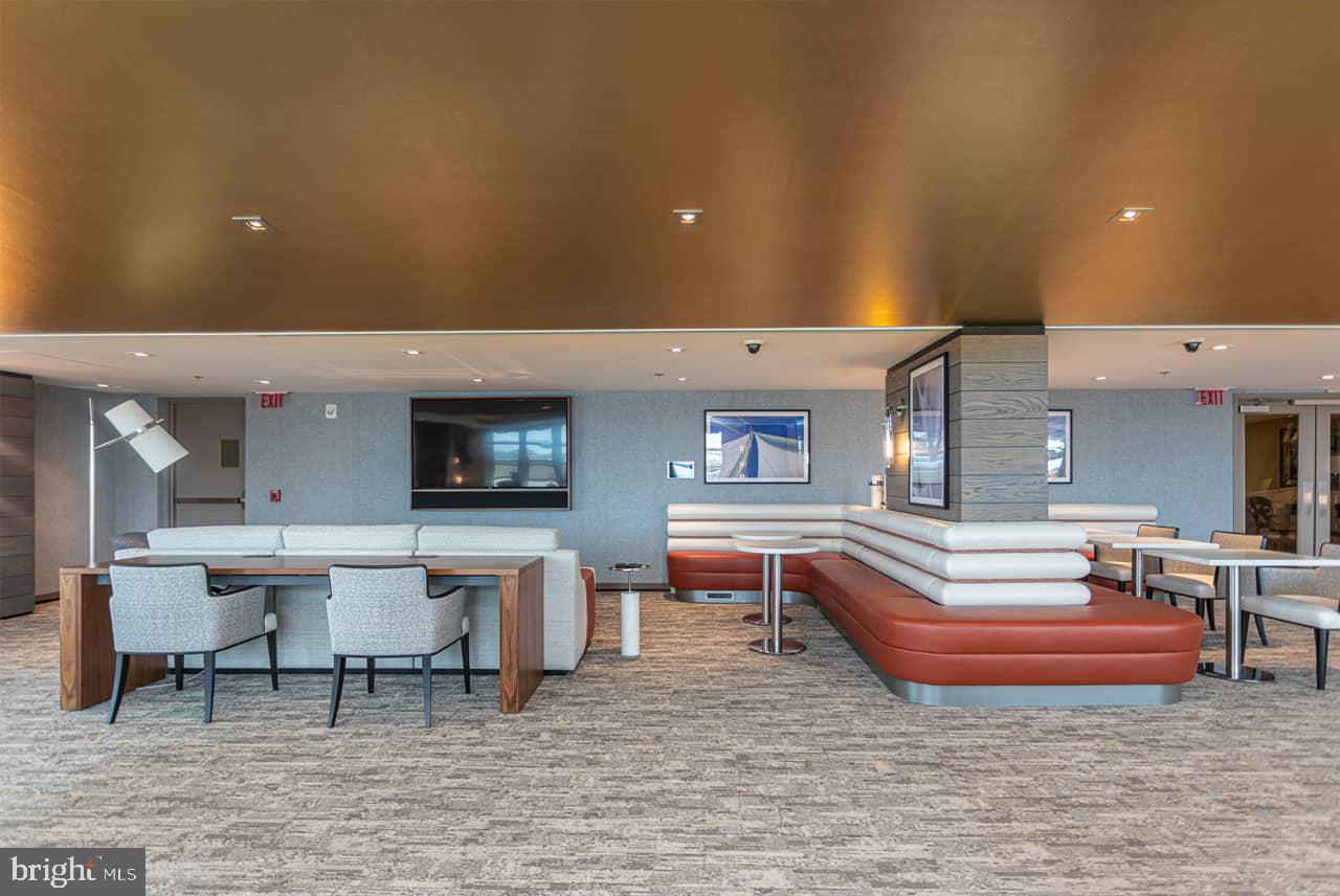 717 S Chris Columbus Blvd #1509 Property Photo 44