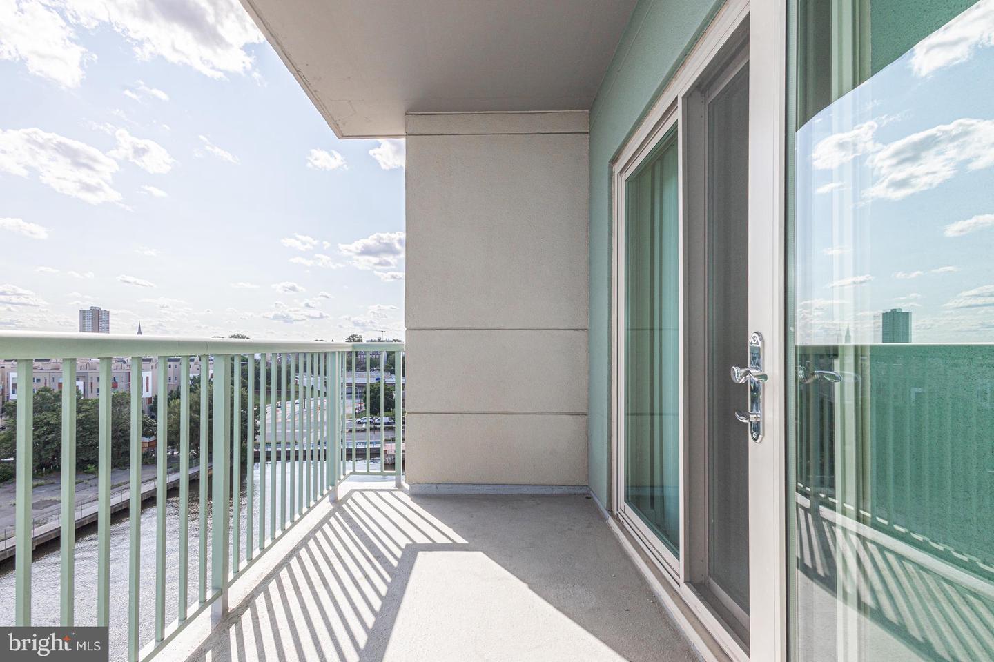 717 S Chris Columbus Blvd #811 Property Photo 18