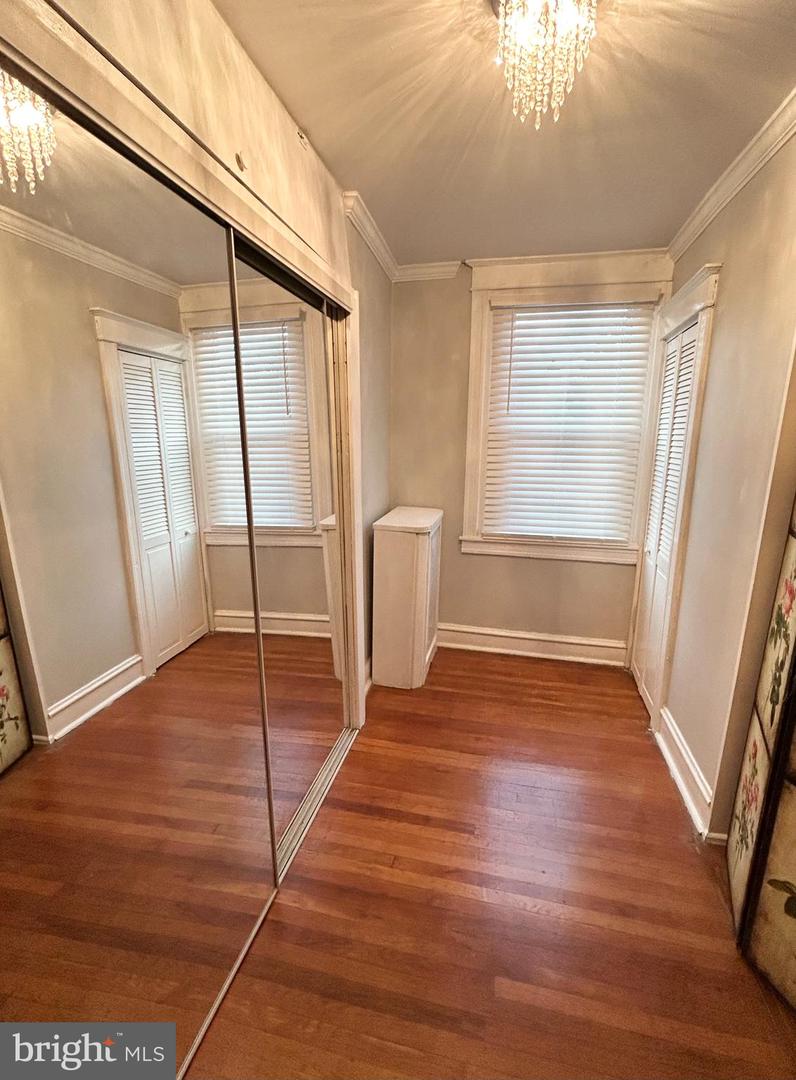 5223 Diamond St Property Photo 14