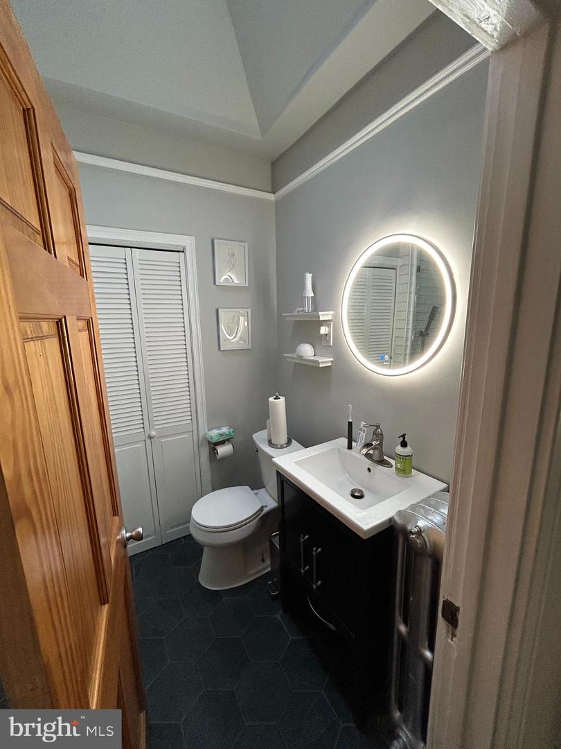 5223 Diamond St Property Photo 15