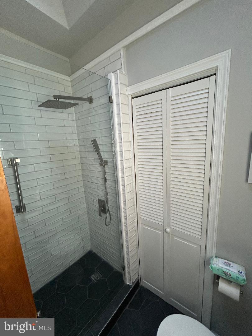 5223 Diamond St Property Photo 16