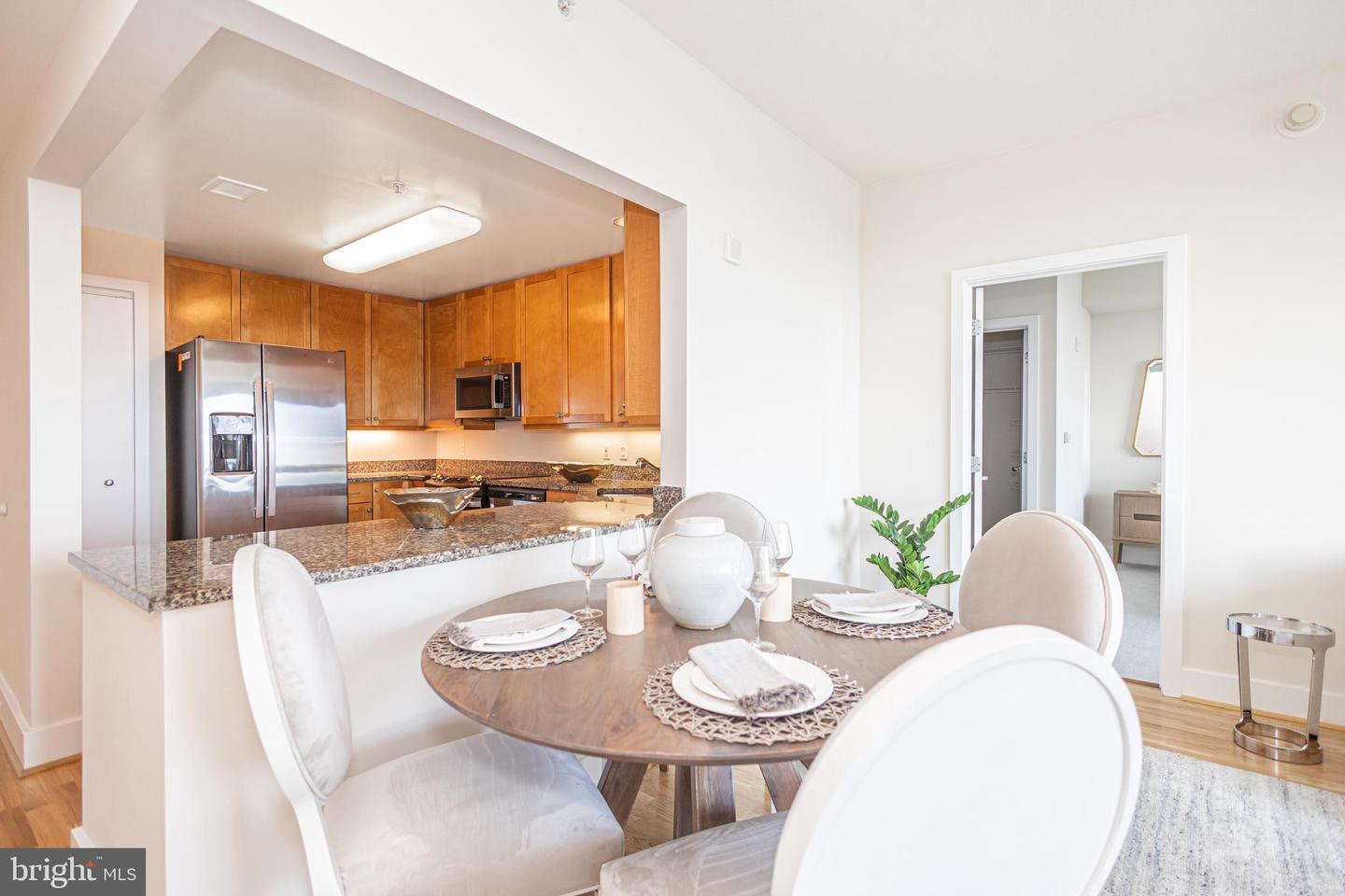 717 S Chris Columbus Blvd #804 Property Photo 9