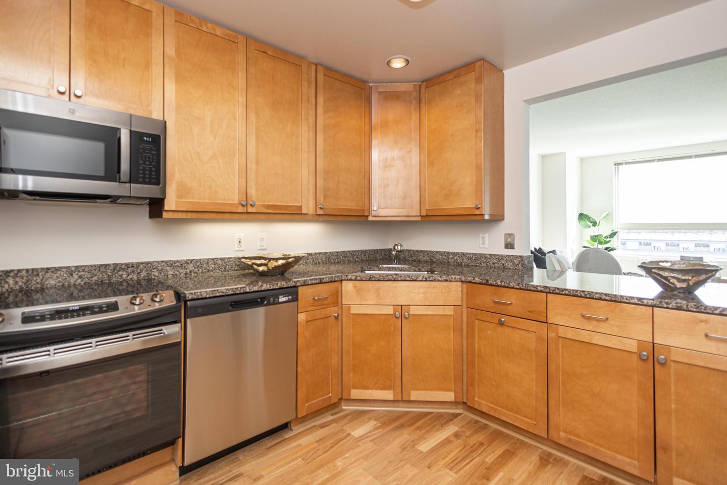 717 S Chris Columbus Blvd #804 Property Photo 15
