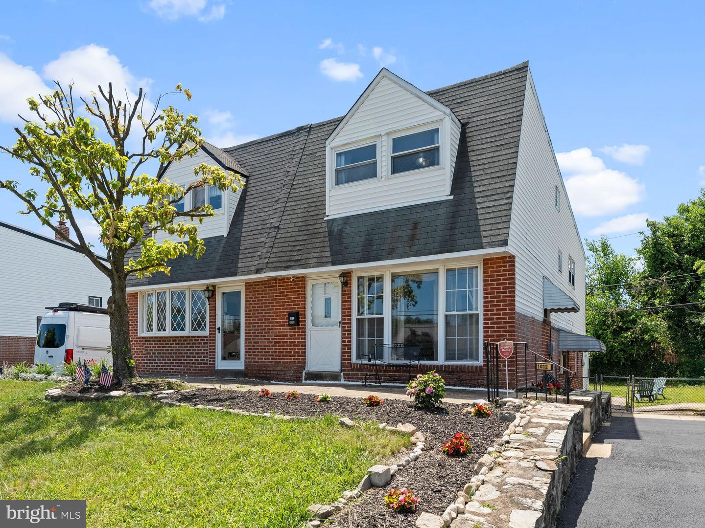 1012 Tomlinson Property Photo 2