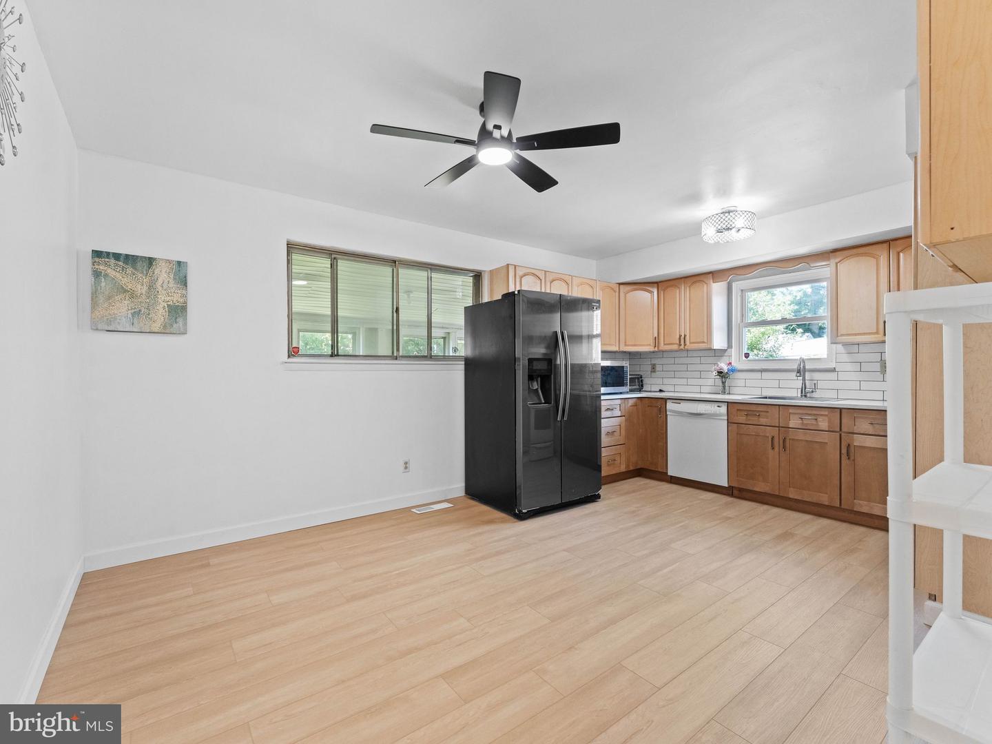 1012 Tomlinson Property Photo 7