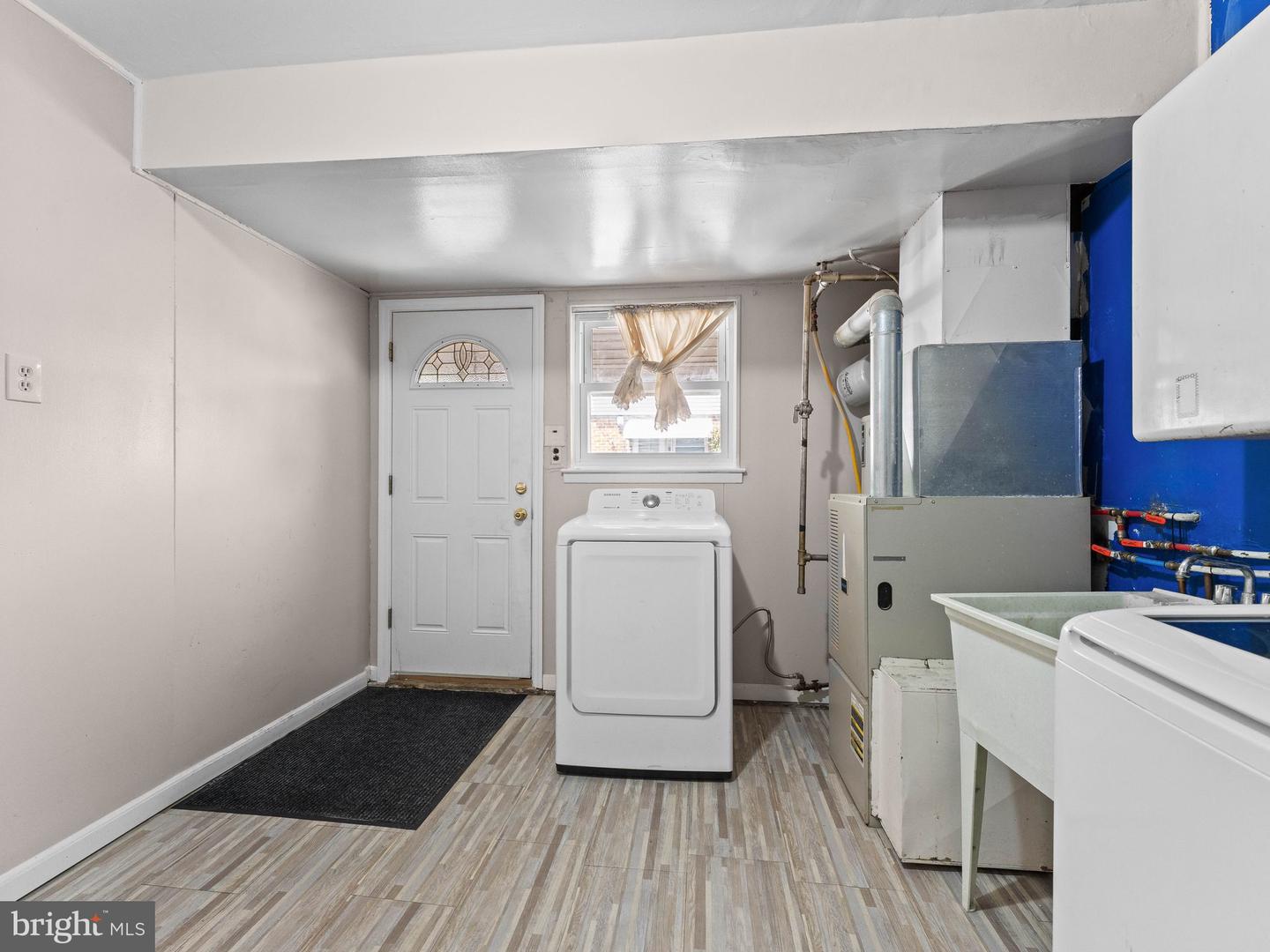 1012 Tomlinson Property Photo 13