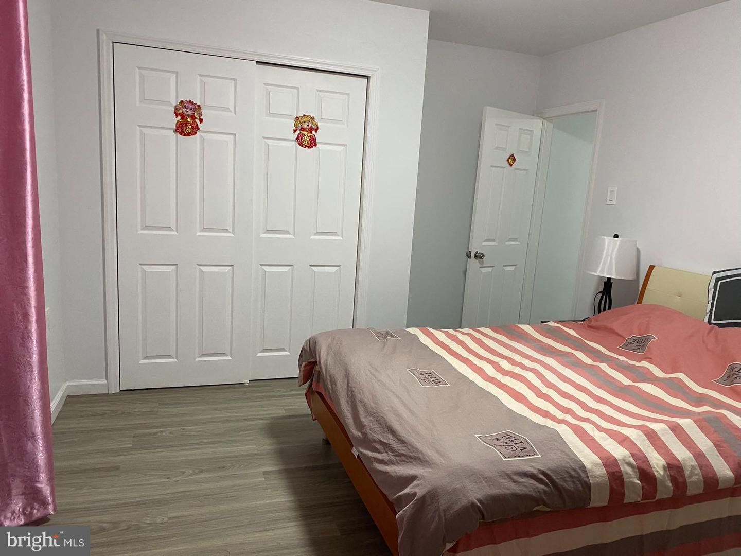 6833 Cottage St Property Photo 14