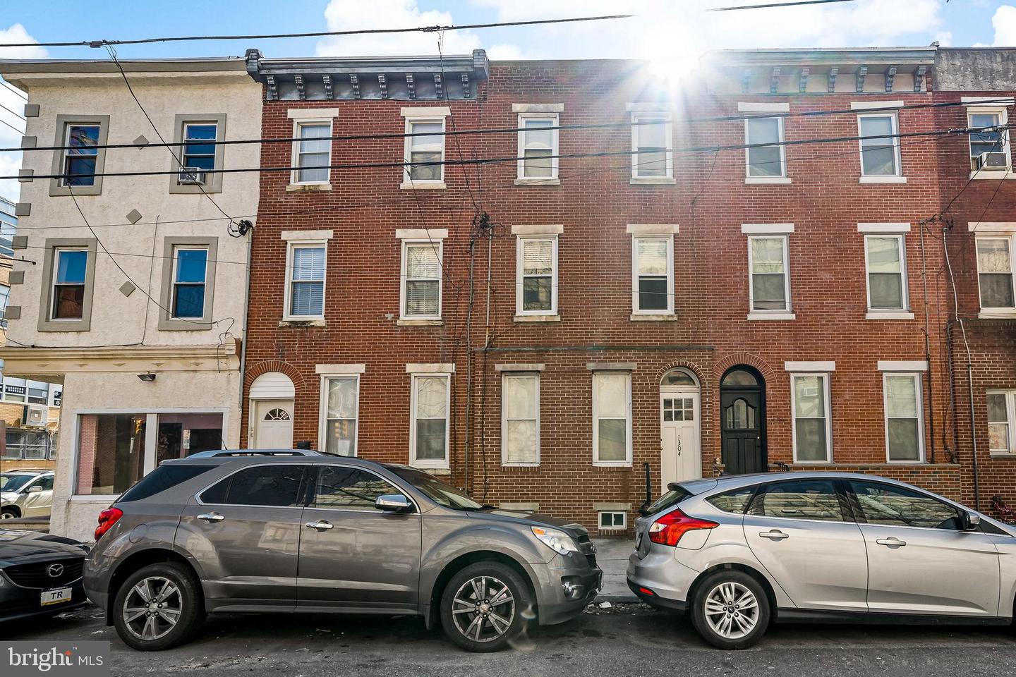 1304 Jackson St Property Photo 1