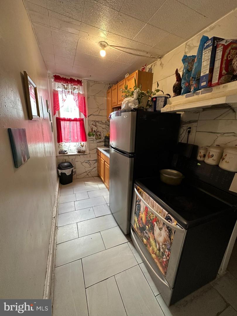 3910 N Marshall St Property Photo 25