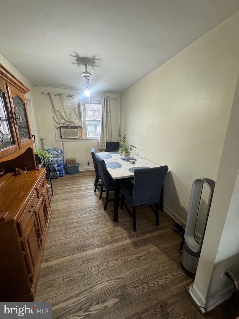 8121 Terry St Property Photo 10