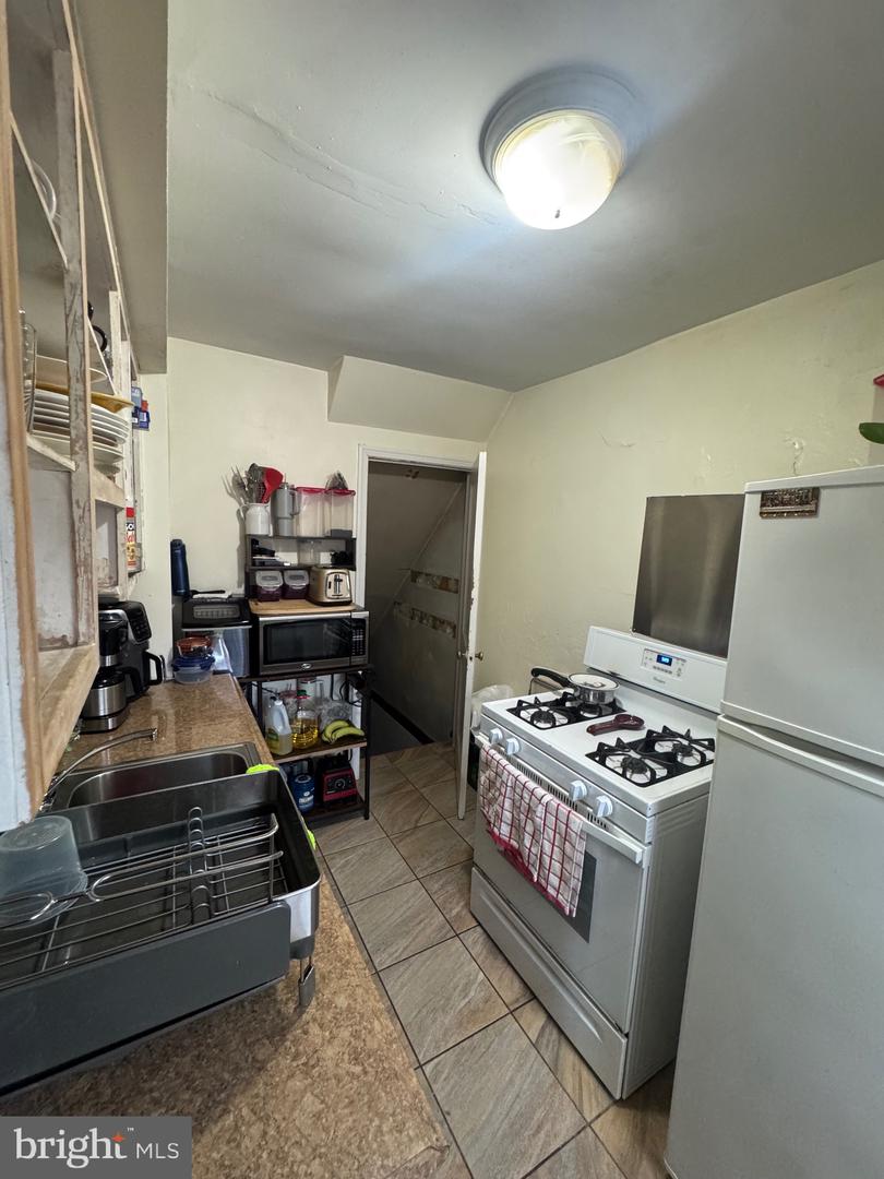 8121 Terry St Property Photo 12