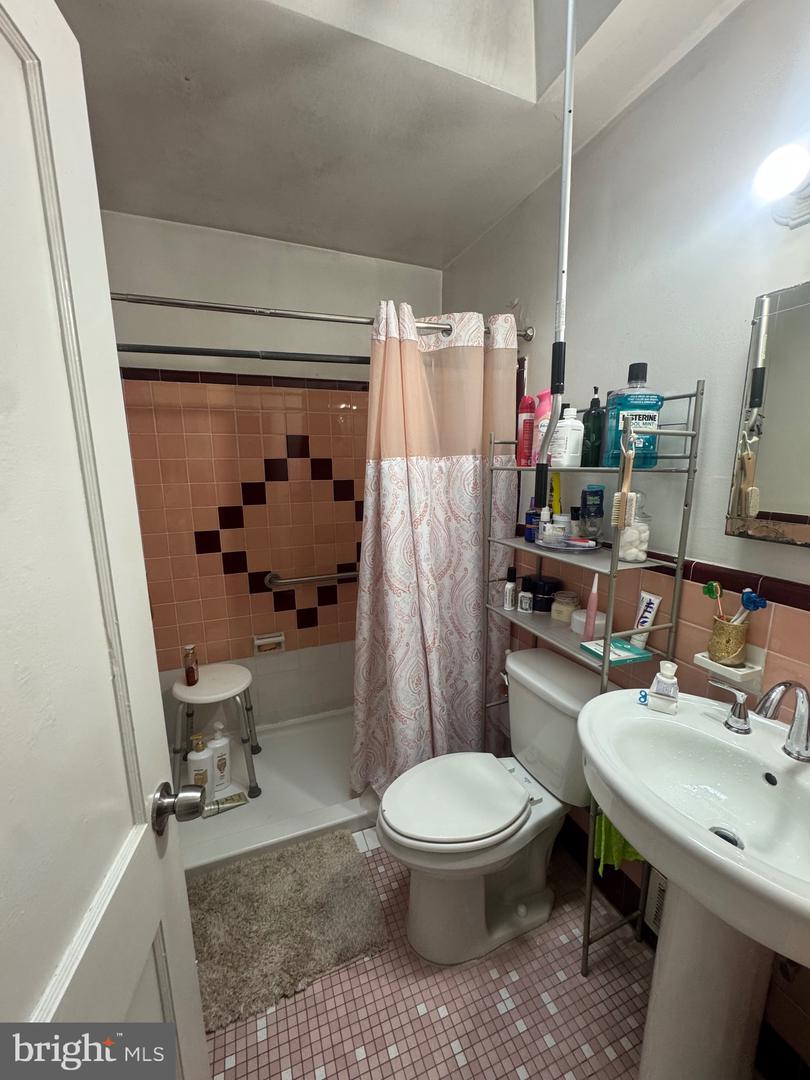 8121 Terry St Property Photo 23