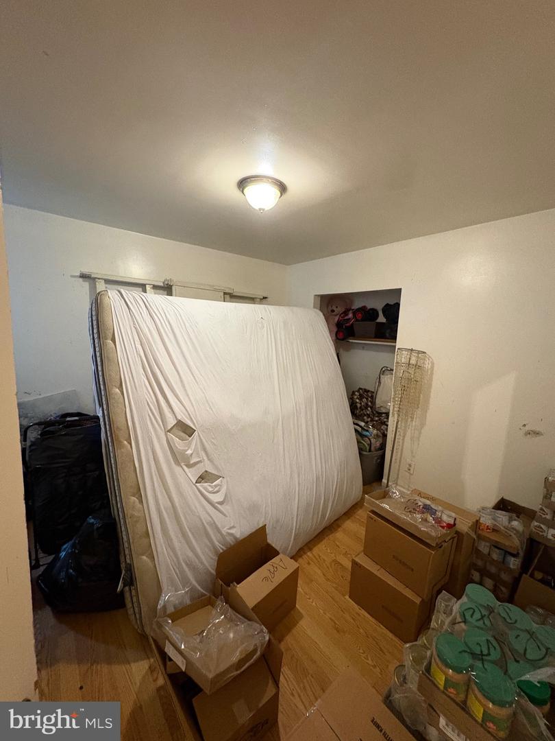 2200 W Erie Ave Property Photo 21