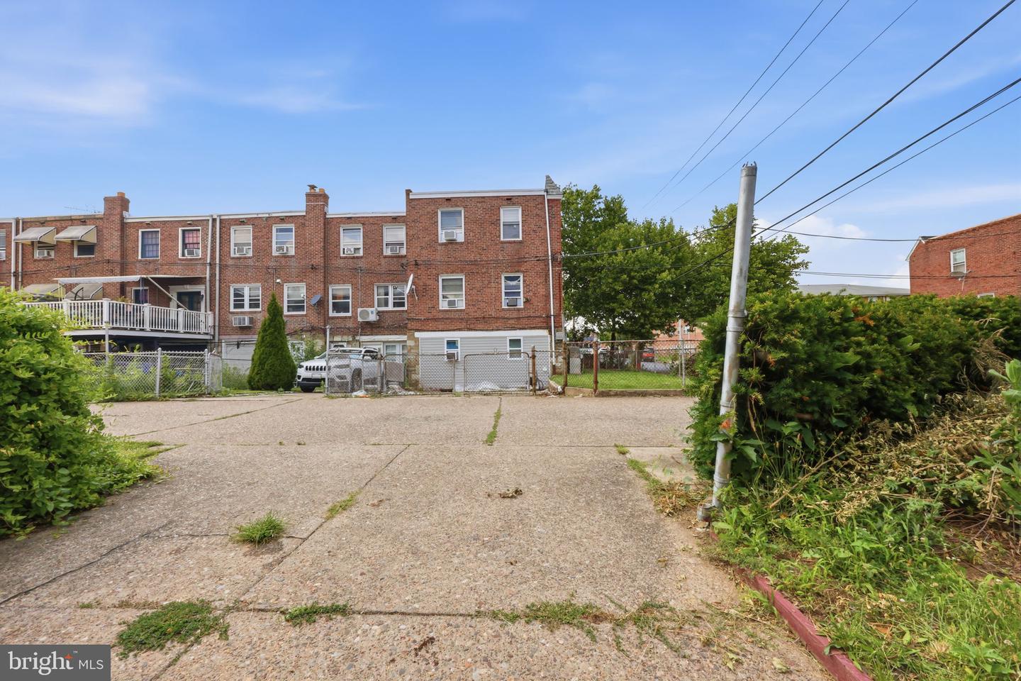 6160 Charles St Property Photo 28
