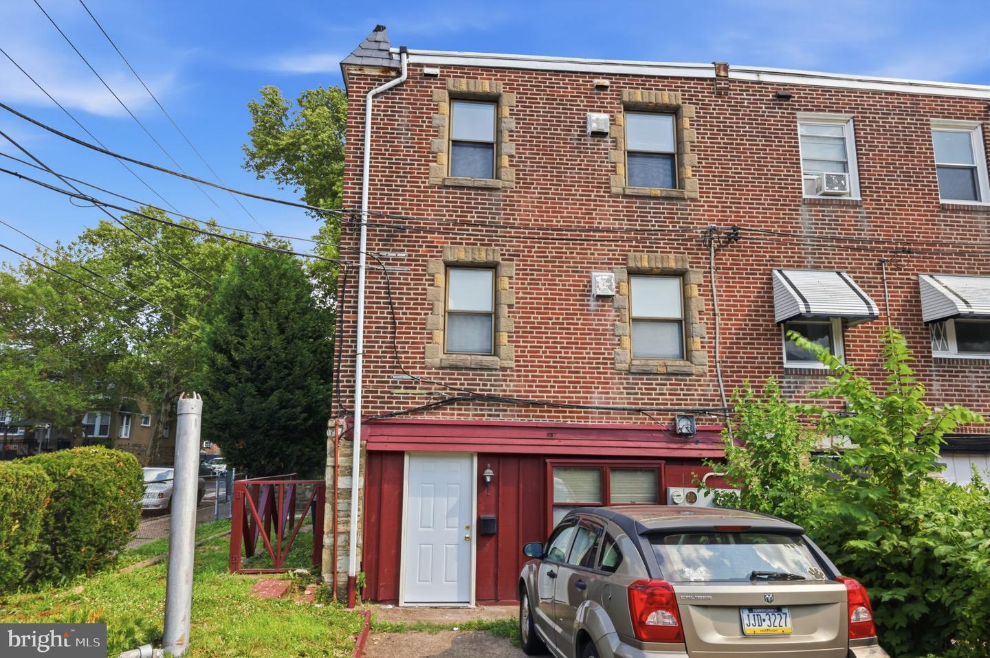 6160 Charles St Property Photo 29