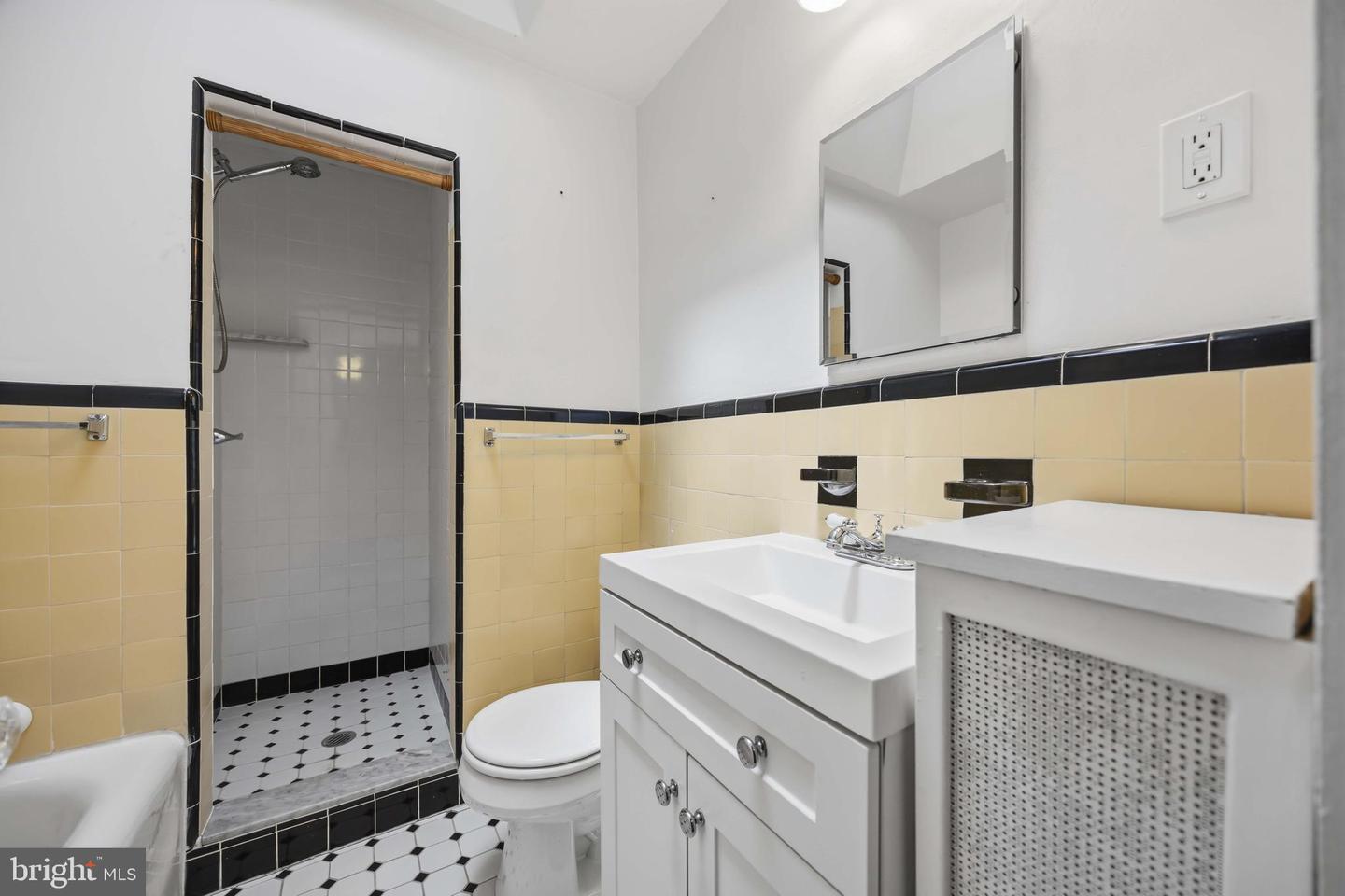 3323 Tilden St Property Photo 22