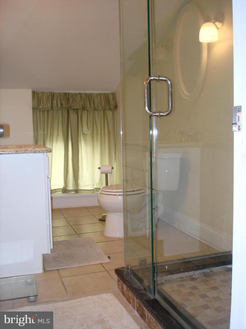 160 Levering St Property Photo 11