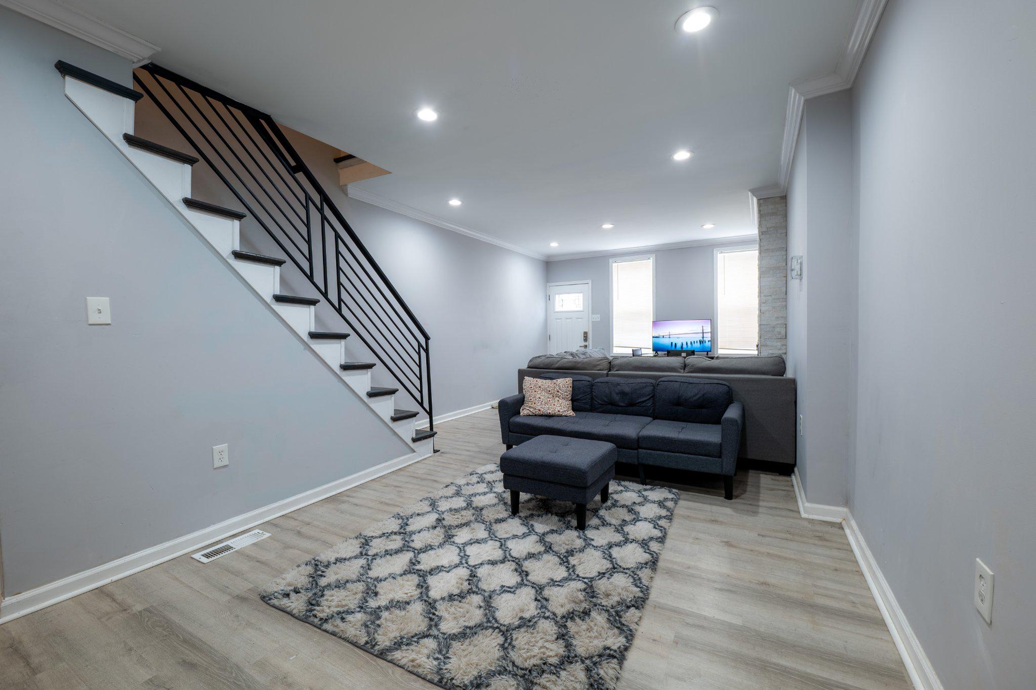 2117 Mountain St Property Photo 6