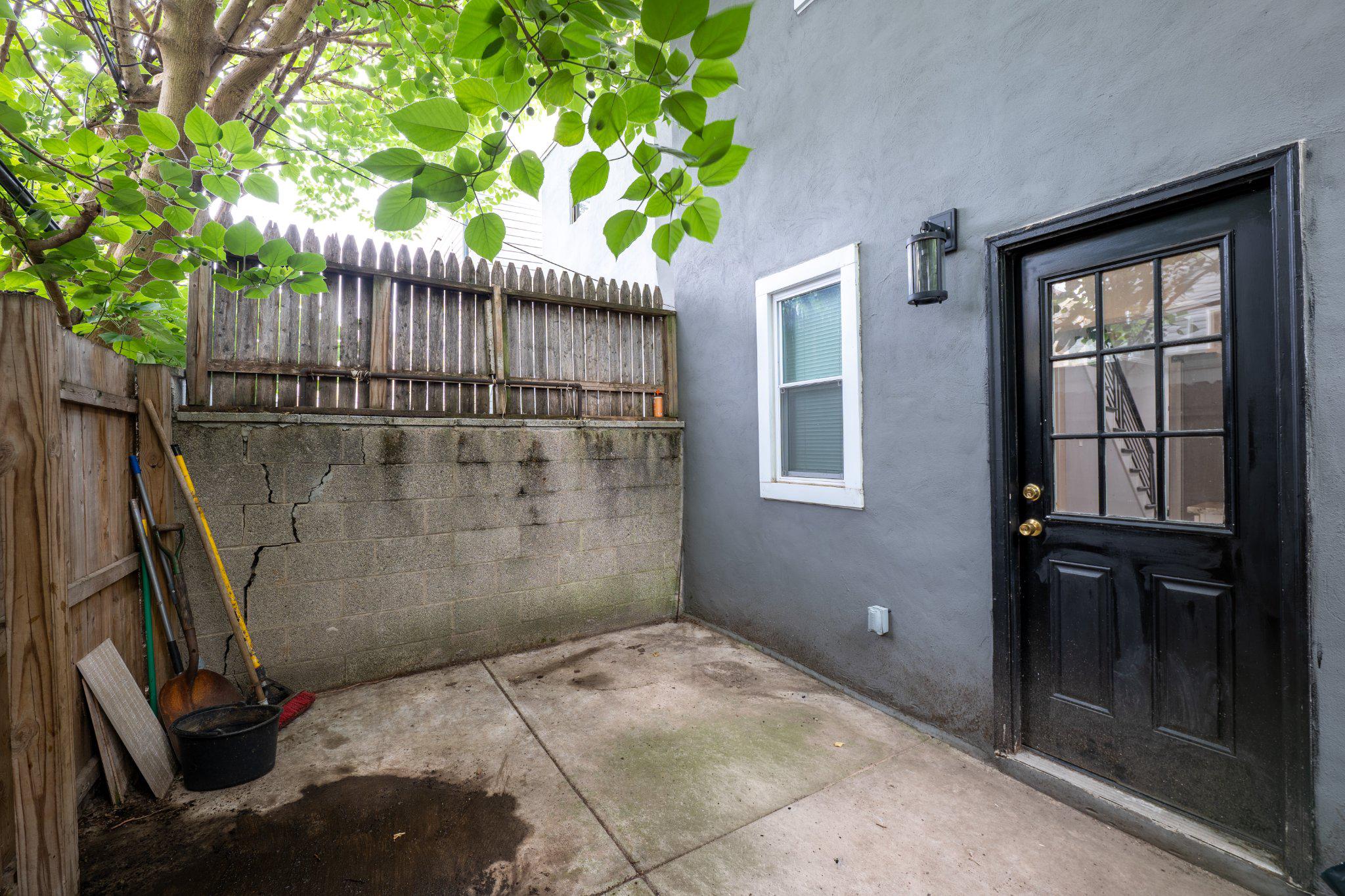 2117 Mountain St Property Photo 11