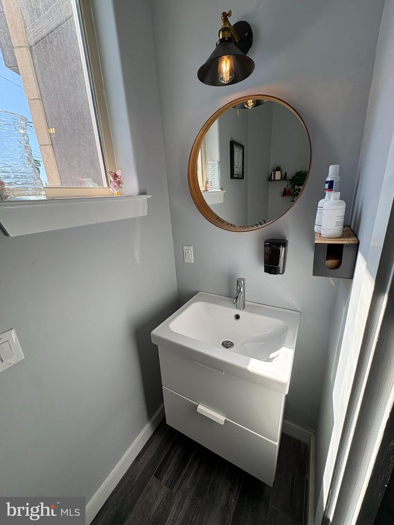 1453 Point Breeze Ave #commercial Property Photo 10