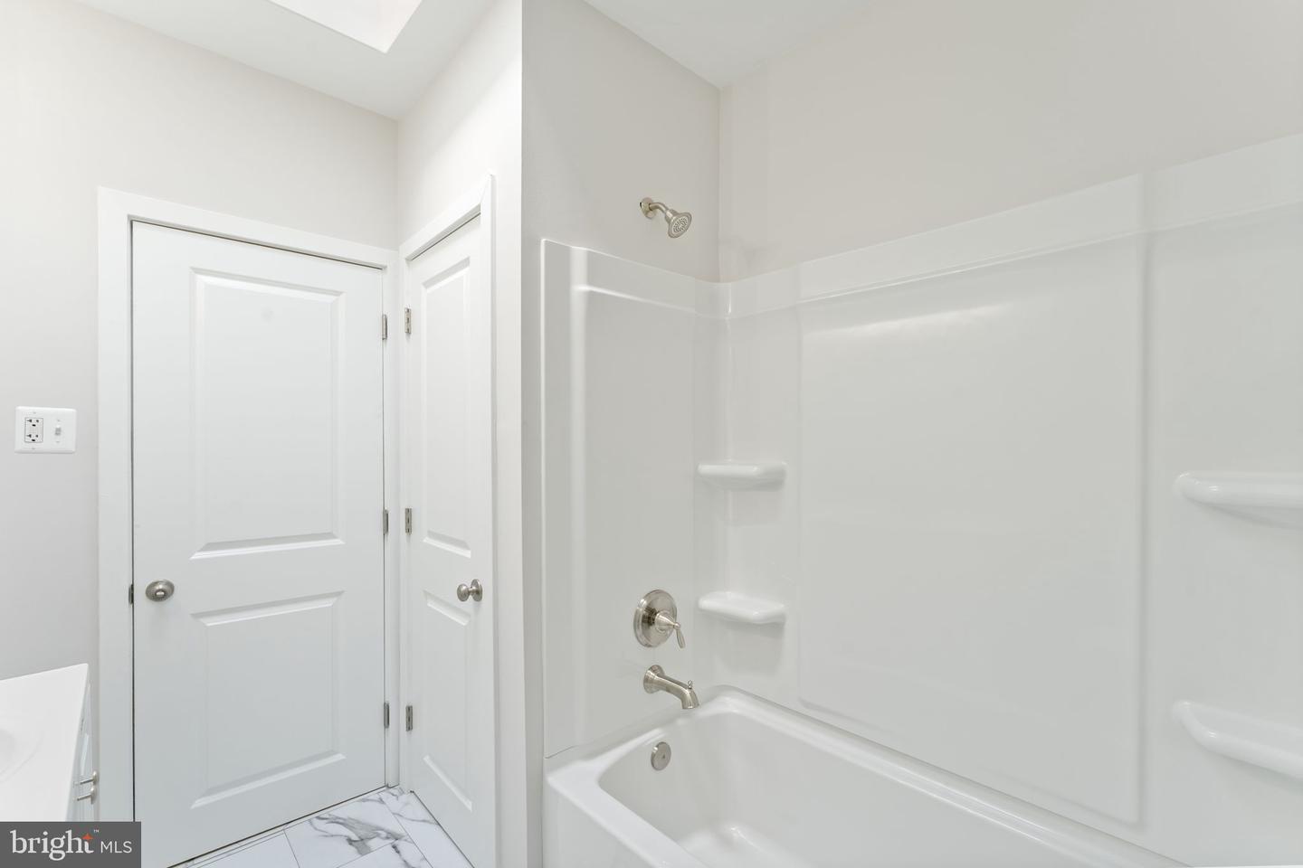2324 S 24th St Property Photo 18