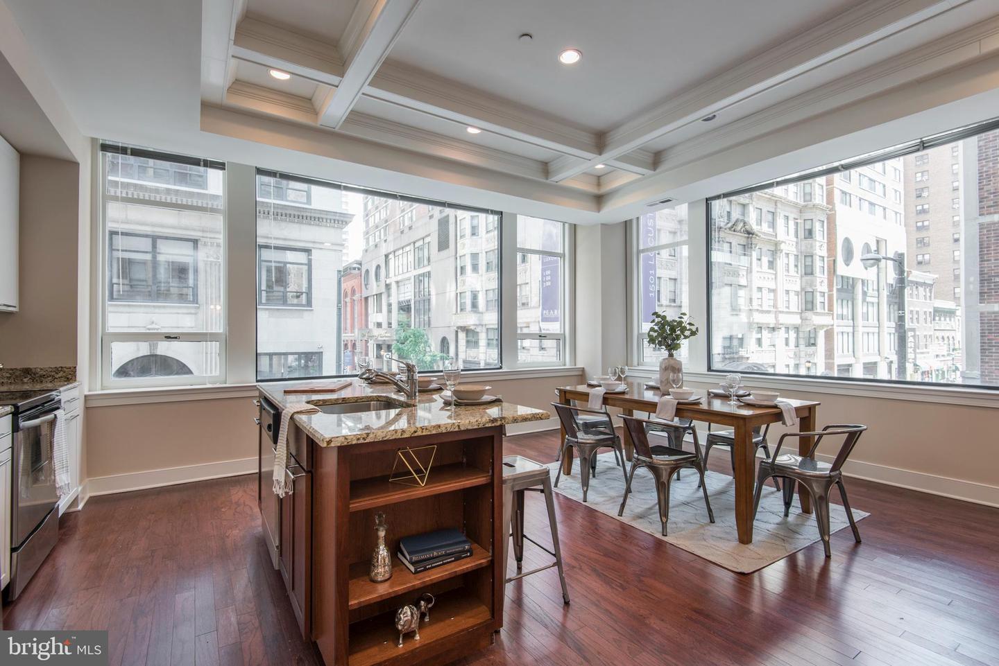 1501 Locust St #unit 303 Property Photo 3