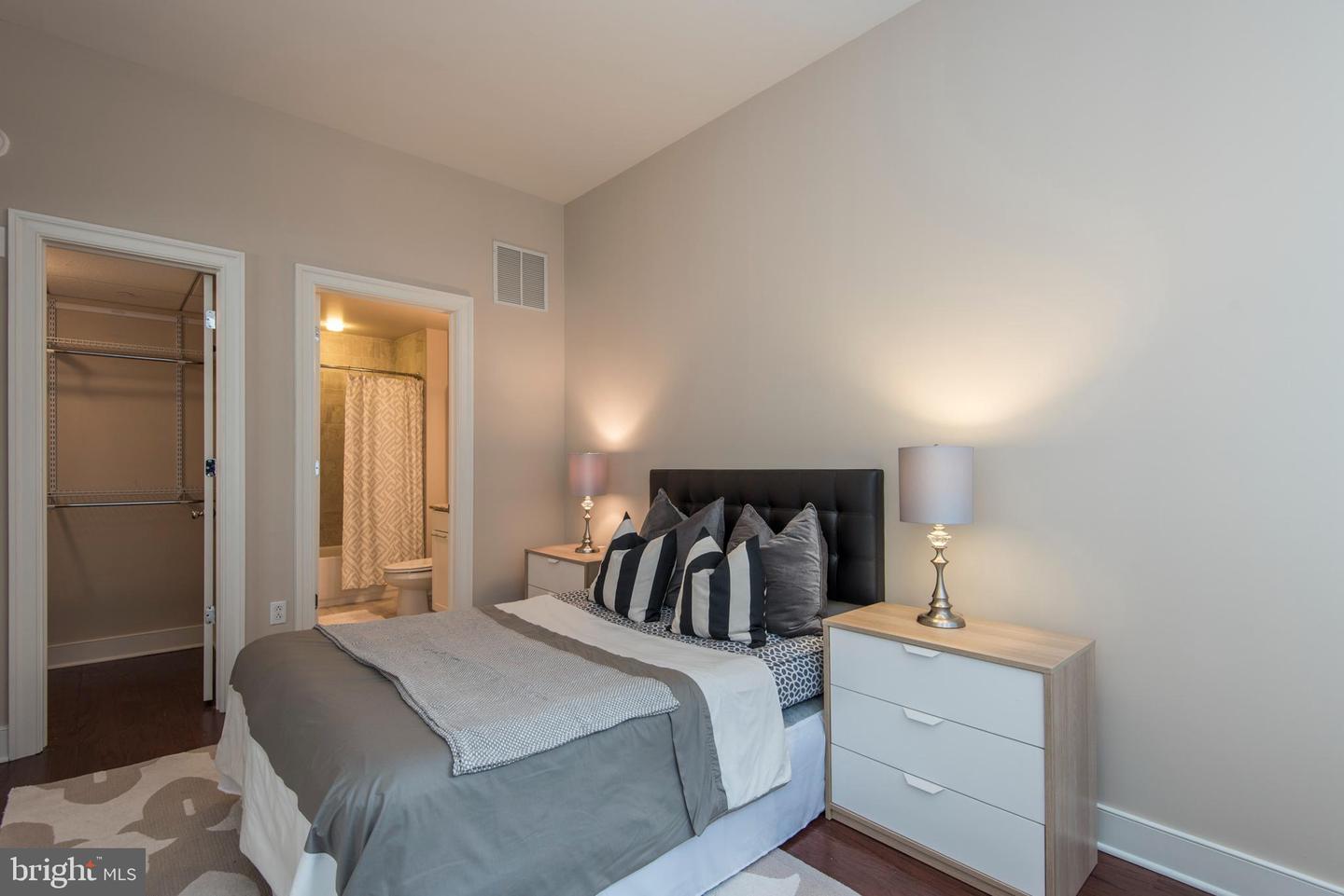 1501 Locust St #unit 303 Property Photo 16