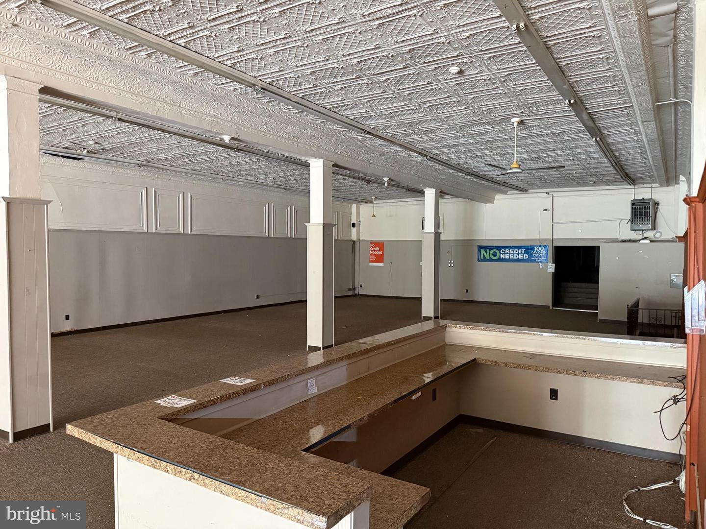 4023-25 Market St Property Photo 4