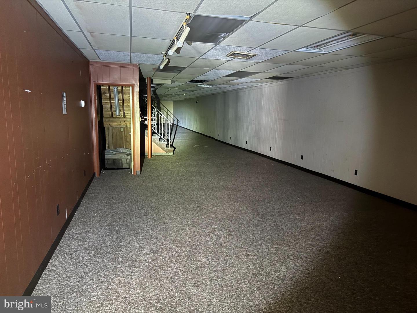 4023-25 Market St Property Photo 8