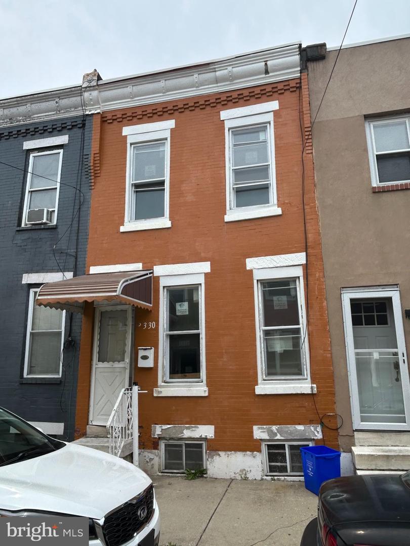 2330 Cross St Property Photo 1