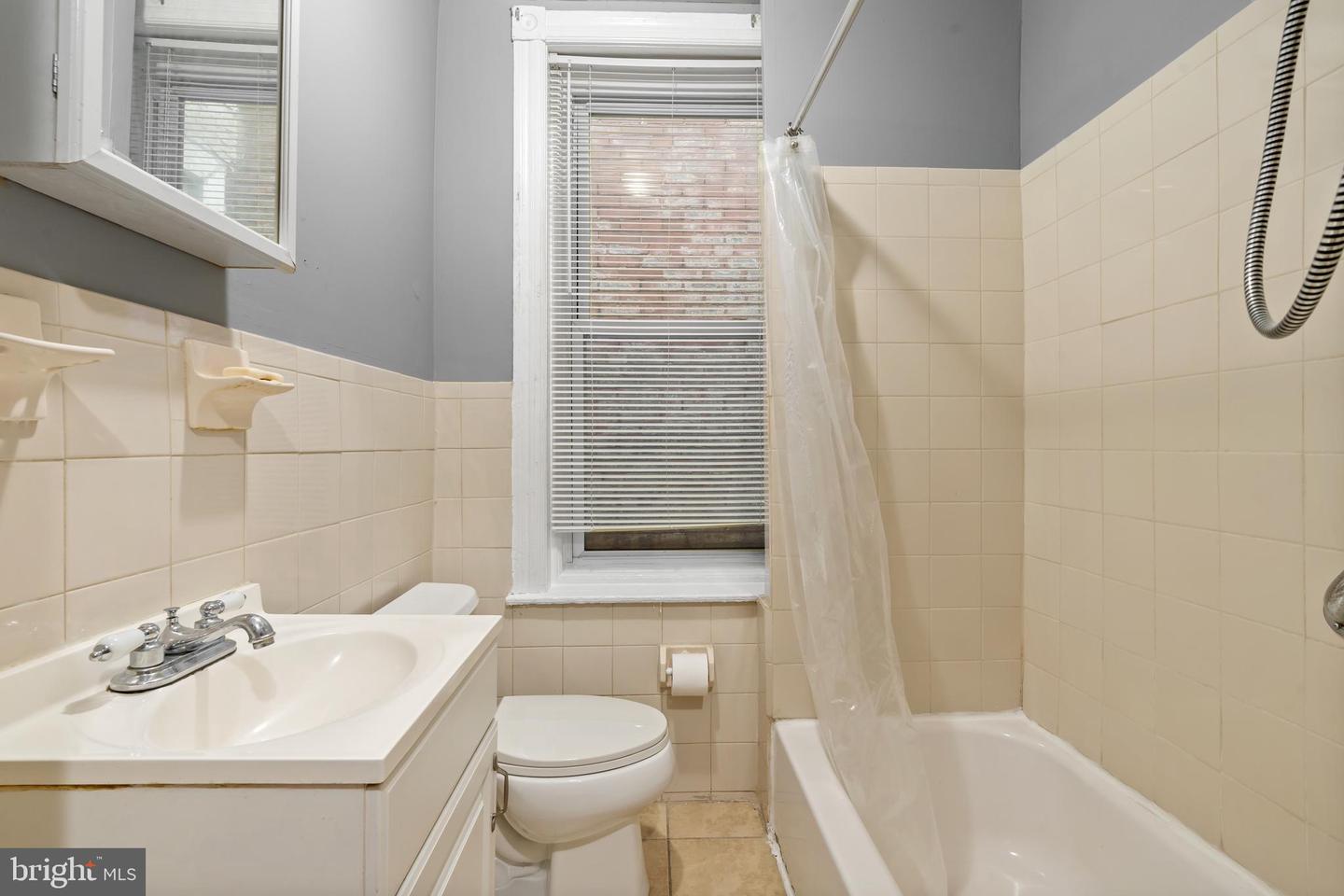 1501 Belmont Ave Property Photo 14