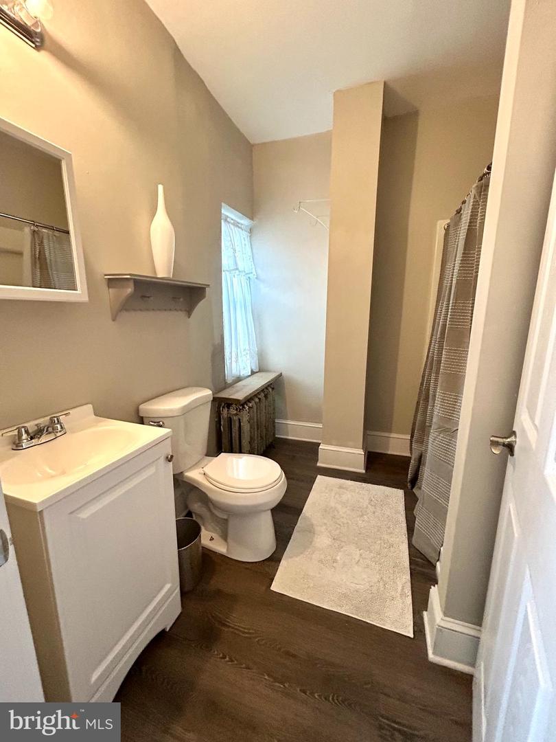 1425 N Lawrence St Property Photo 16