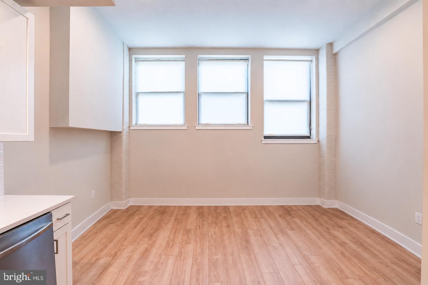 1300 S 19th St #unit 4 Property Photo 3