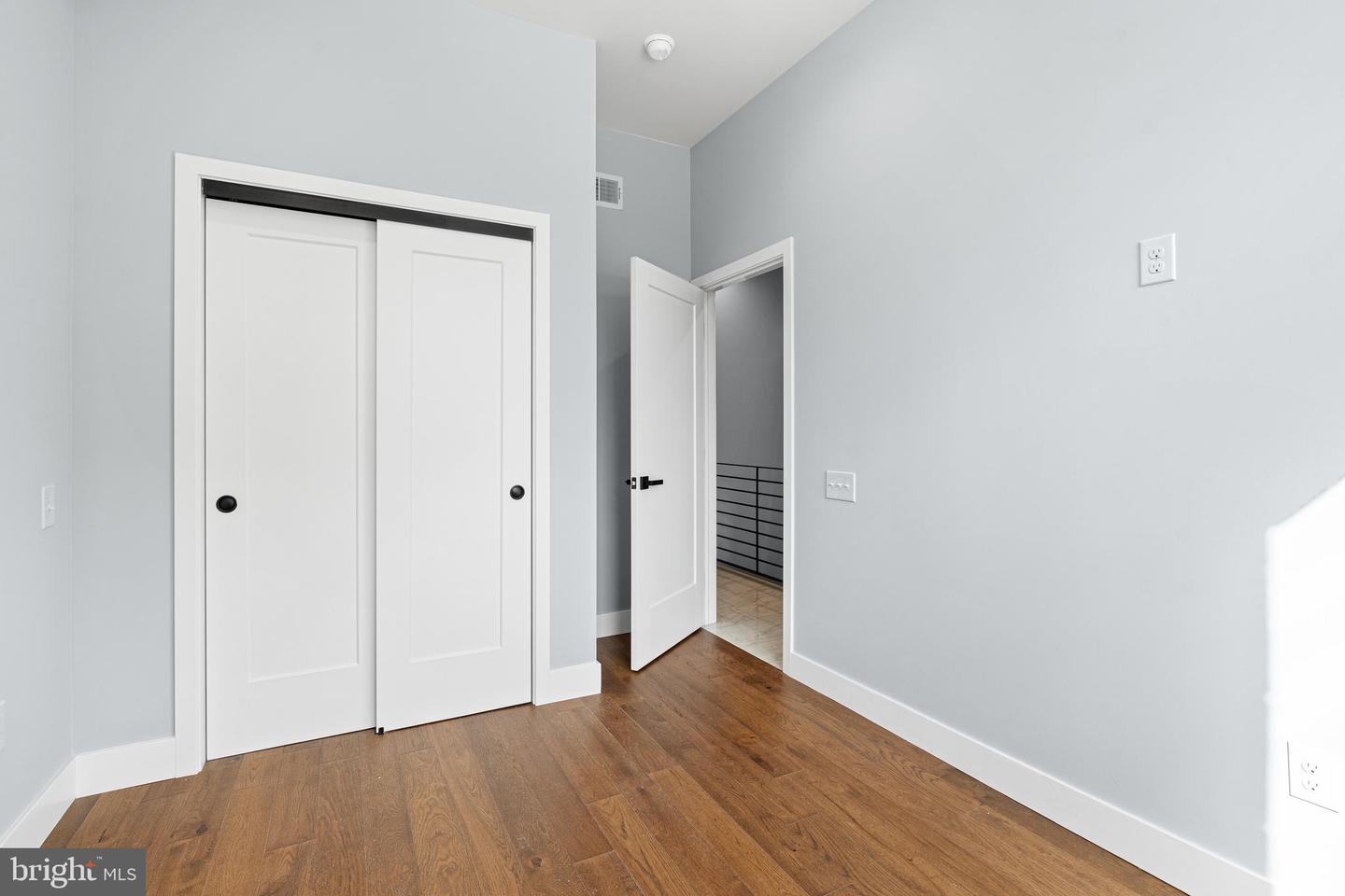 3144 Morse St Property Photo 16