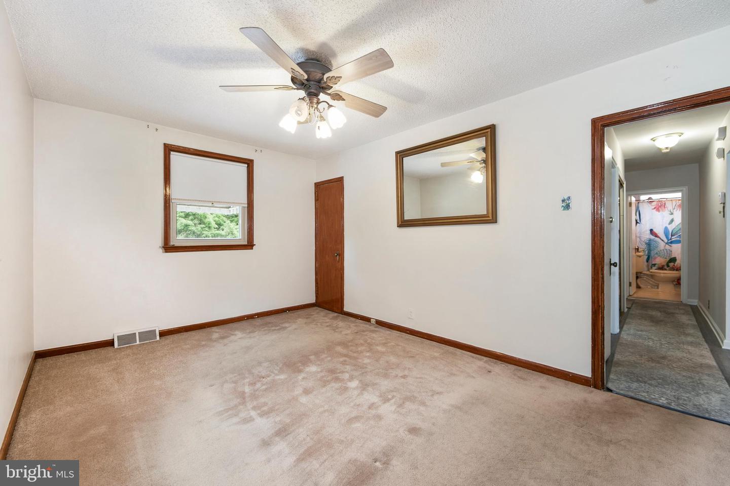 7703 Lister St Property Photo 16