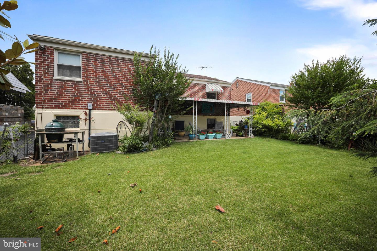 7703 Lister St Property Photo 36
