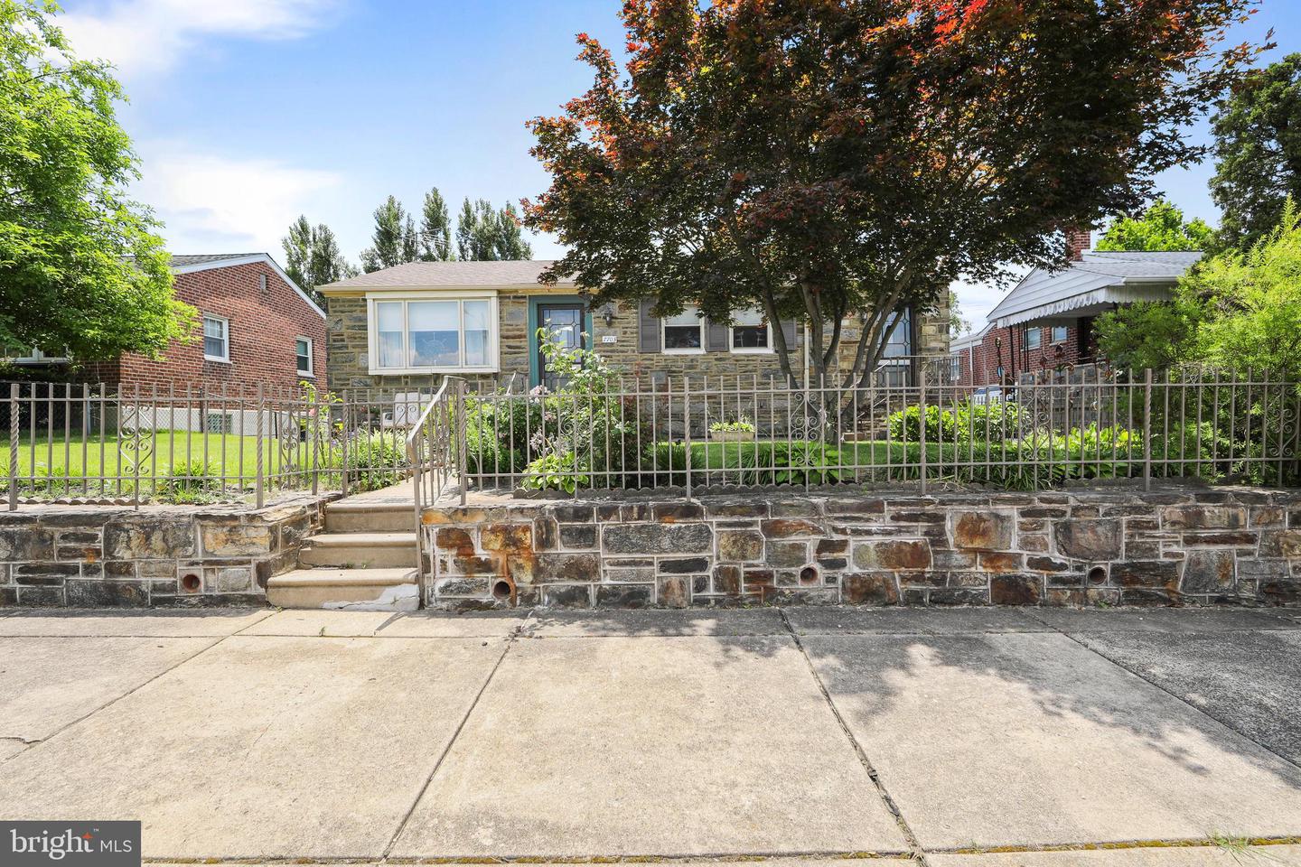 7703 Lister St Property Photo 37