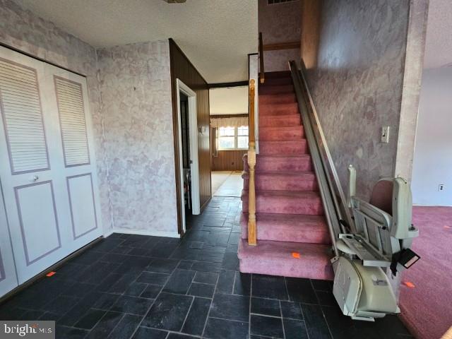 1861 Greymont St Property Photo 3