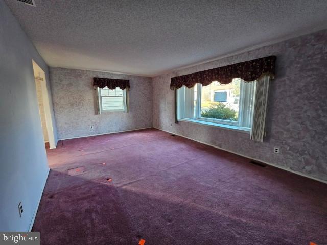 1861 Greymont St Property Photo 5