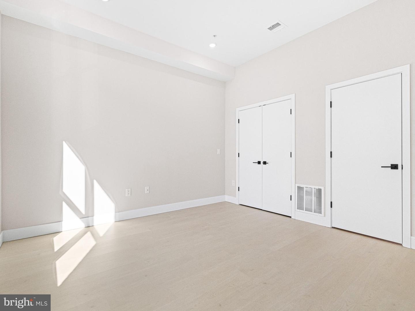 2053 E William St Property Photo 31