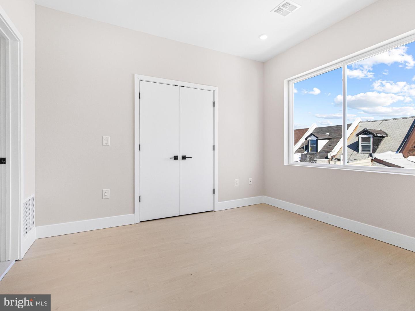 2053 E William St Property Photo 32