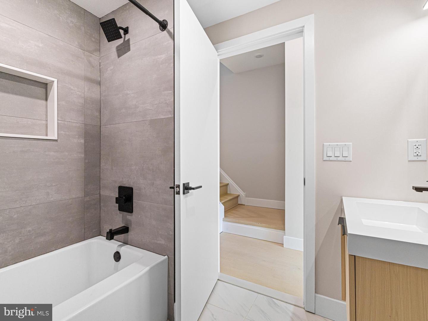 2053 E William St Property Photo 36