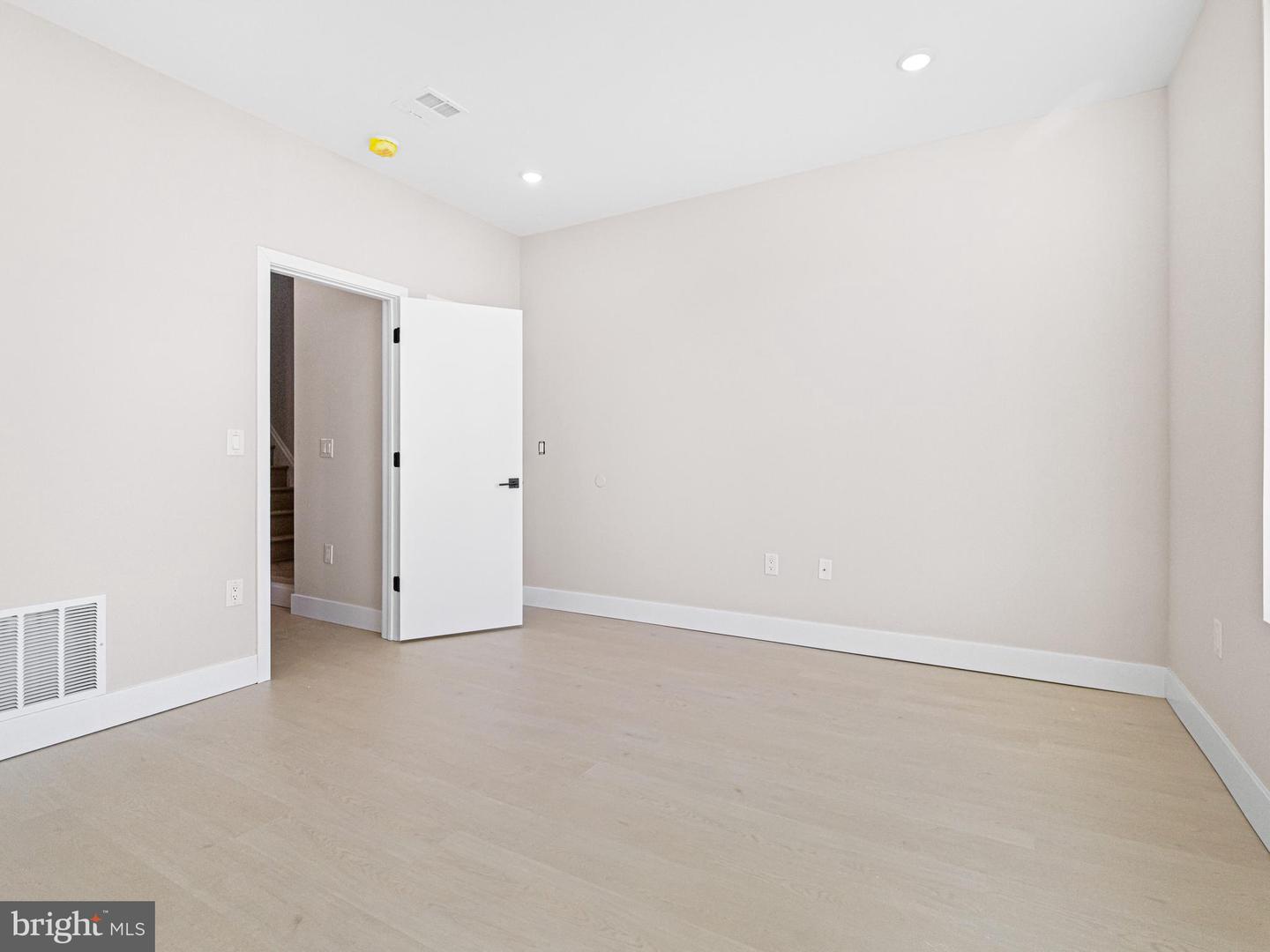 2053 E William St Property Photo 38