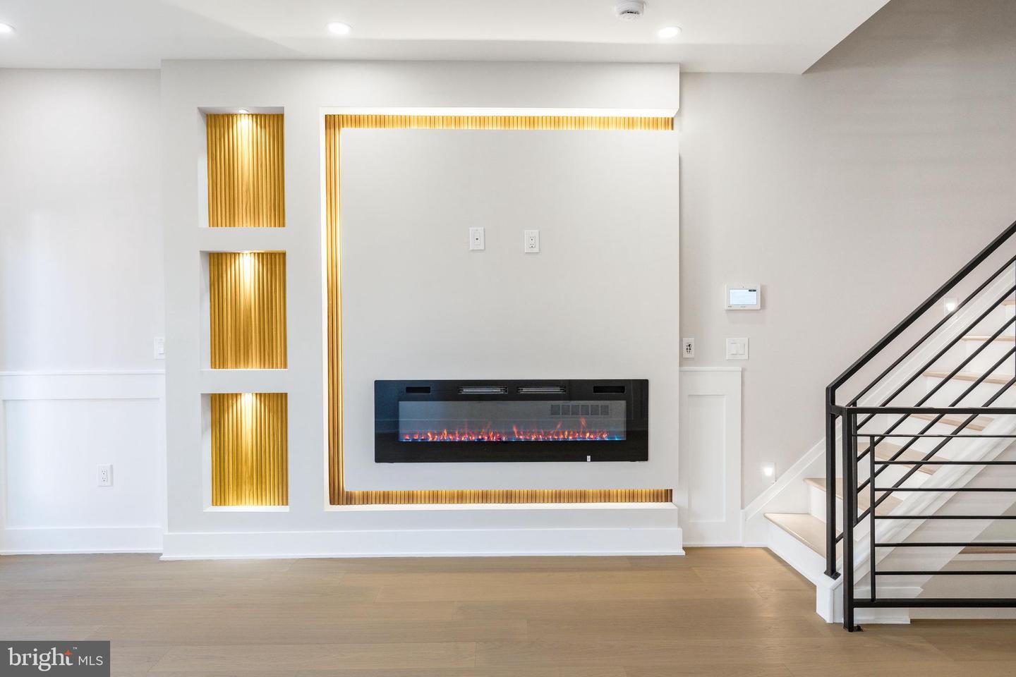 1421 21st St Property Photo 5