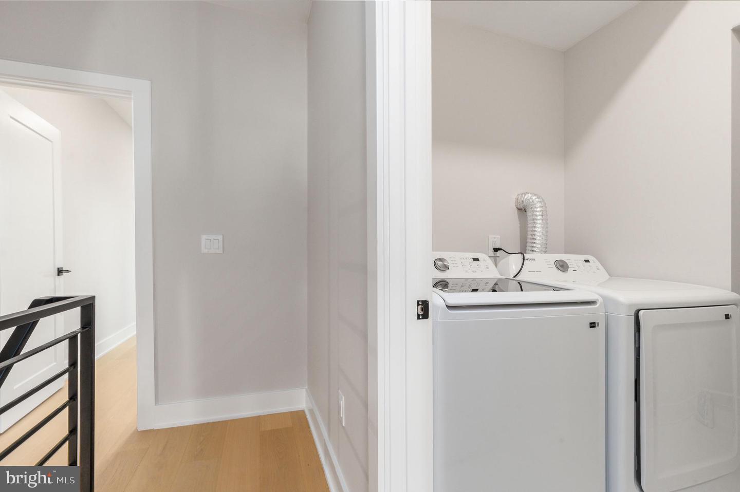1421 21st St Property Photo 15